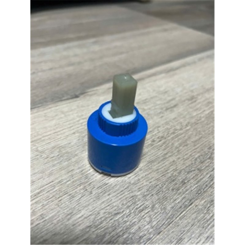 Cách bảo quản phụ kiện inox nhà tắm, nhà bếp để không bị gỉ sét 3 TBVS XM 046 OC SEN XANH TRUNG