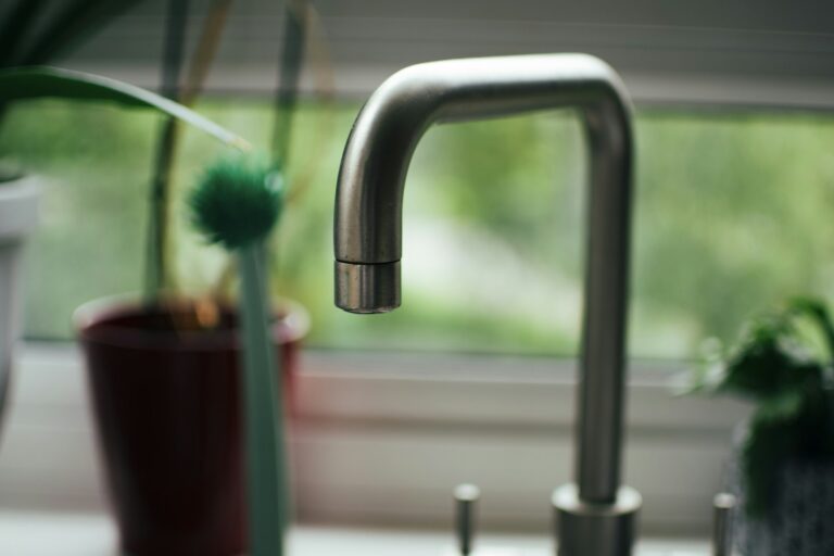 Khảo sát trước khi lắp đặt thiết bị bếp và phòng tắm